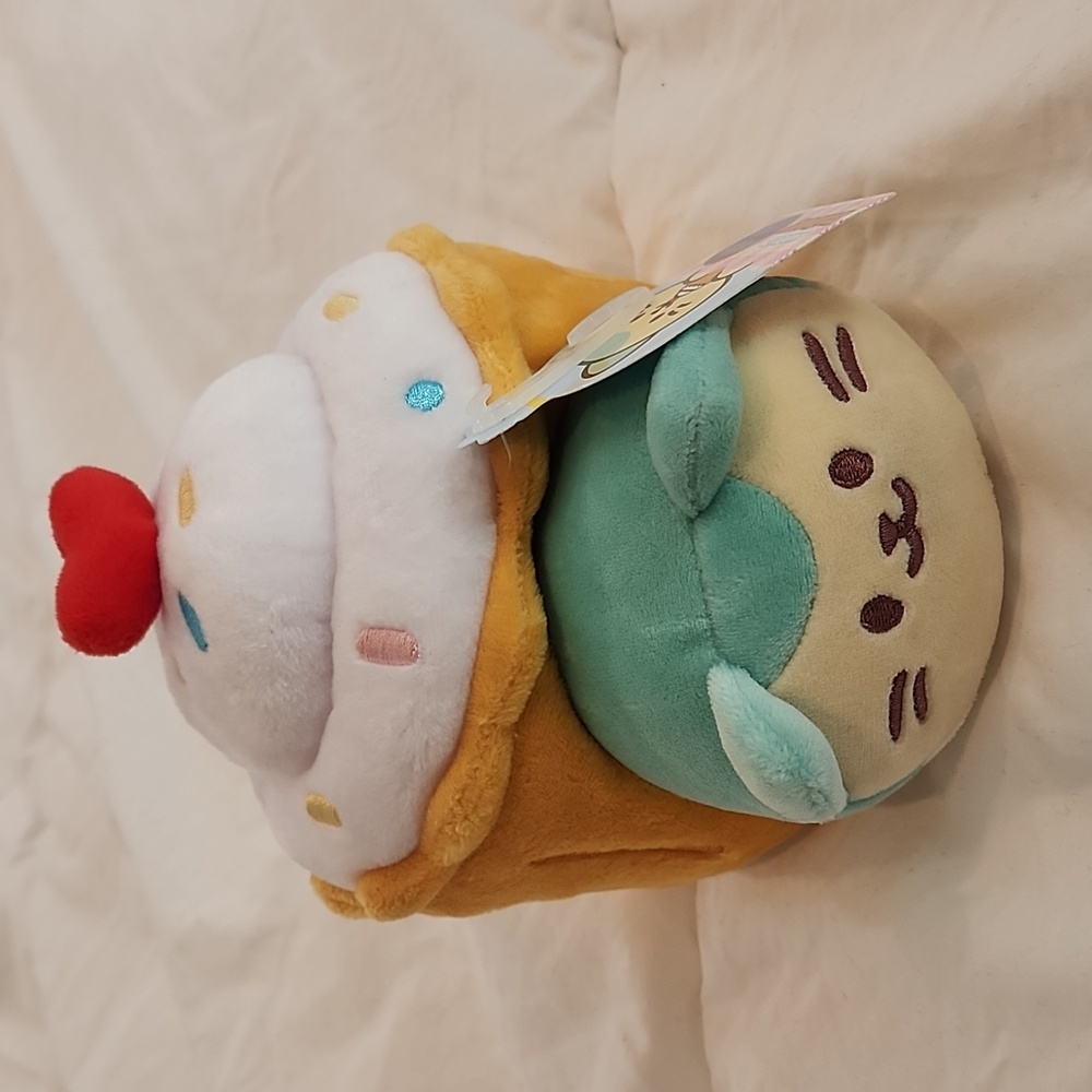 Kittoroll squishy plush - Picture 1 of 5